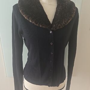 Vintage Elegant Black Cardigan with Detachable Faux Fur Collar